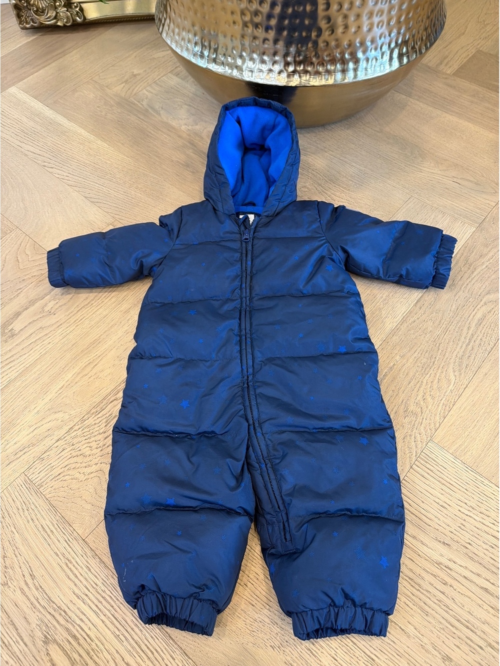 Baby Gap Snowsuit, size 12-8mts, EUC
